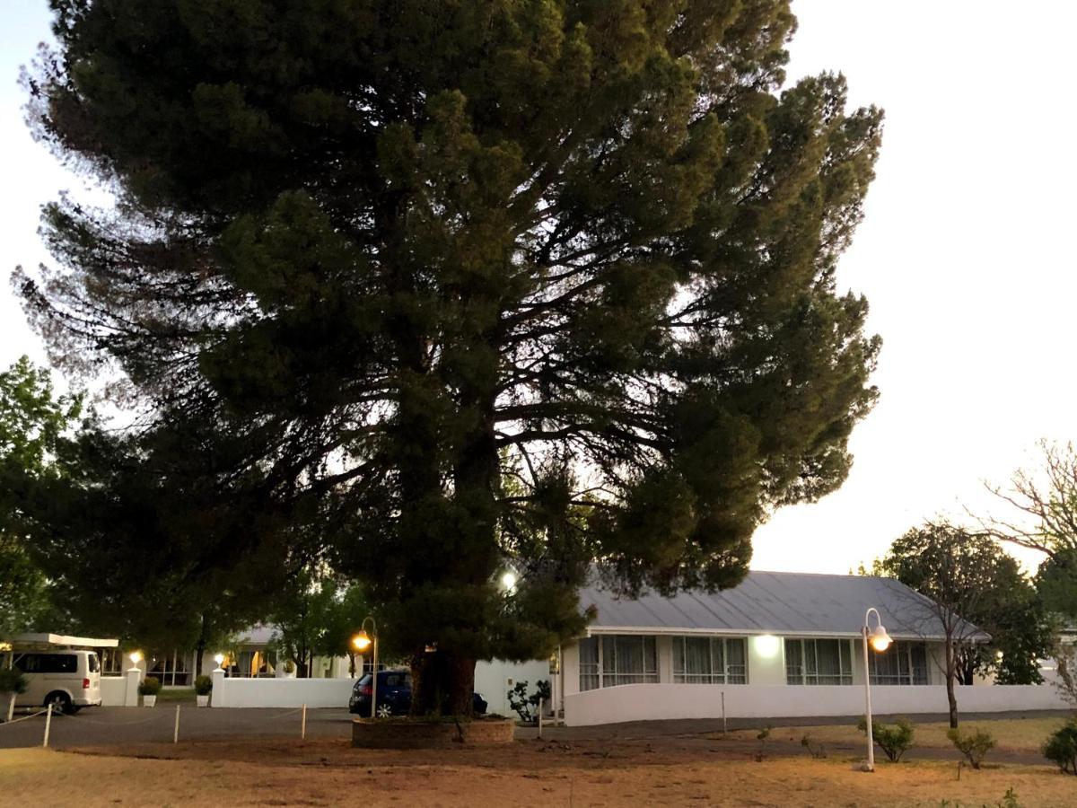 Umtali Country Inn Aliwal North Exterior photo